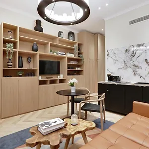 Pick A Flat's In Saint Germain Des Pres - Rue Du Cherche Midi Apartment